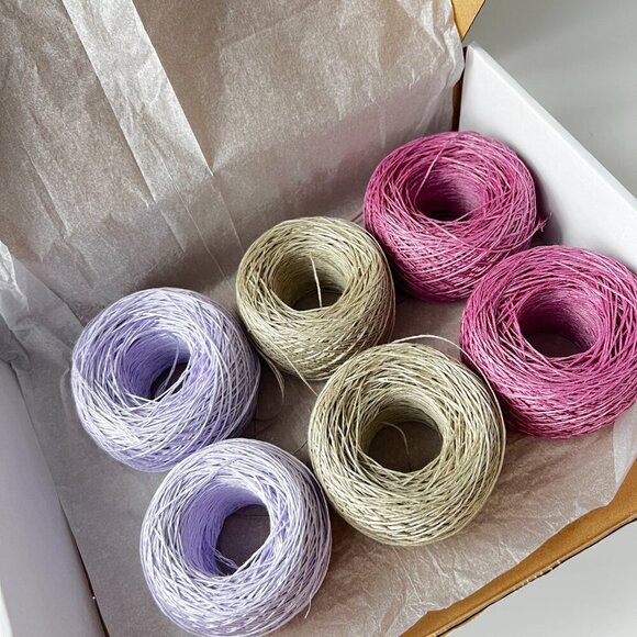 Set of Six 100% linen Yarn Spools - Picture 2 of 3